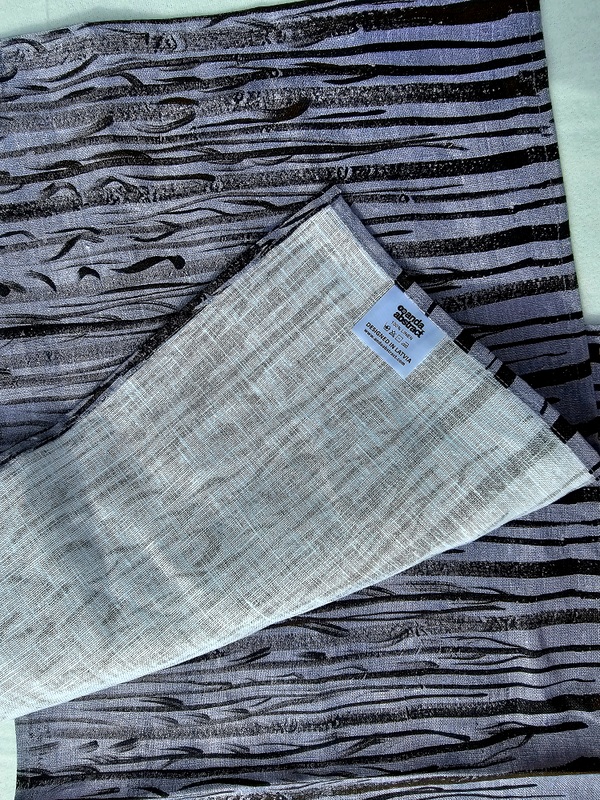 Linen Table Set - Image 3