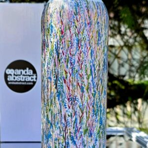 Unique Anda_abstract design Weight: Thermos 300 g Volume: 500 ml Premium stainless steel thermos BPA free Keeps drinks hot and cold for 9+ hours Not dishwasher safe Packaging: white cardboard box, weight 50 g Thermos packed, weight: 350 g Box dimensions: vertical height 23.5 x width 7.5 cm