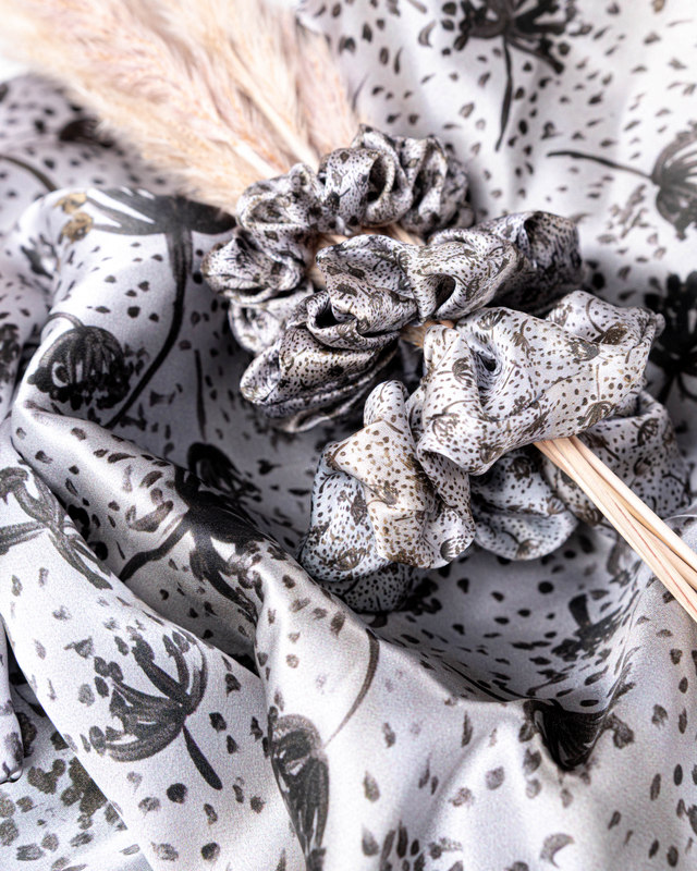 Summer Morning - Silk Hair Scrunchie Large 5 cm - Image 2