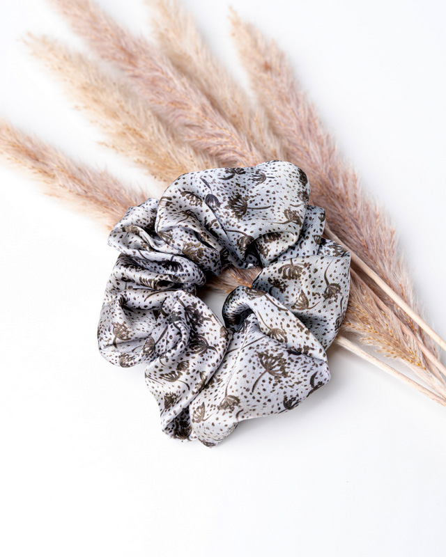 Summer Morning - Silk Hair Scrunchie Large 5 cm - Image 4