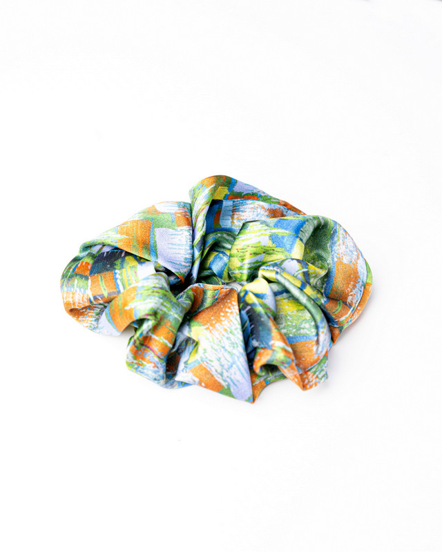 Taste of Life – Silk Hair Scrunchie Large 5 cm - Image 2